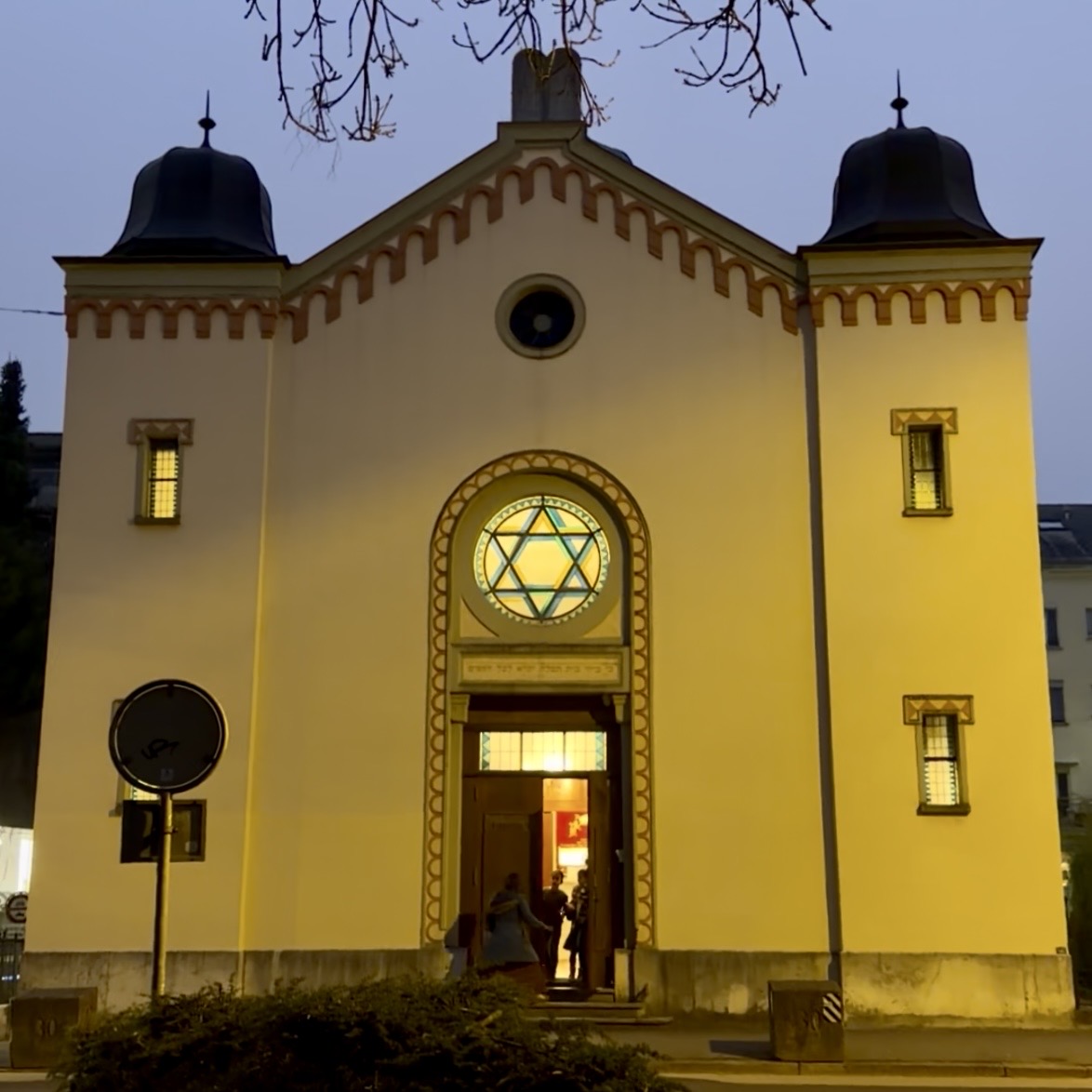 Chanukka in Biel Bienne – Licht, Gemeinschaft und Hoffnung 🕯️
